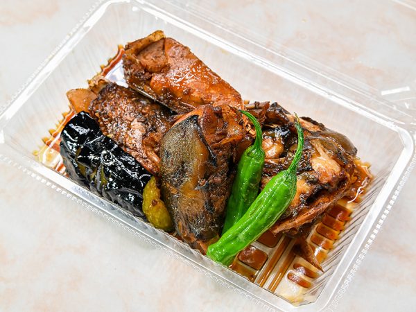 魚アラ煮（タイ・カンパチ）